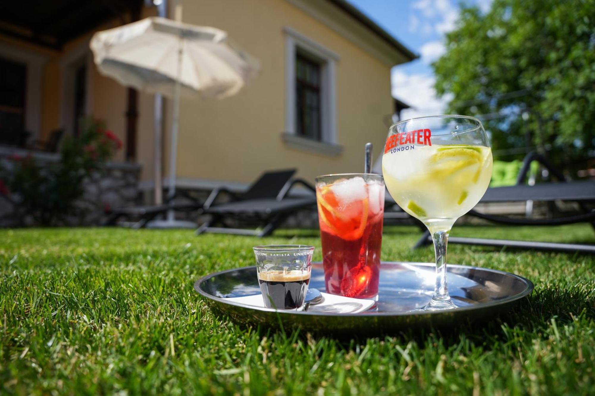 Varkert Deluxe Apartmanhaz Мишкольц Экстерьер фото